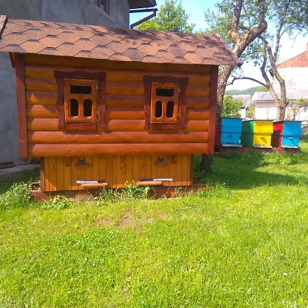 Sadiba Pri Dorogi