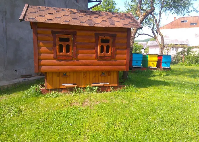 Sadiba Pri Dorogi